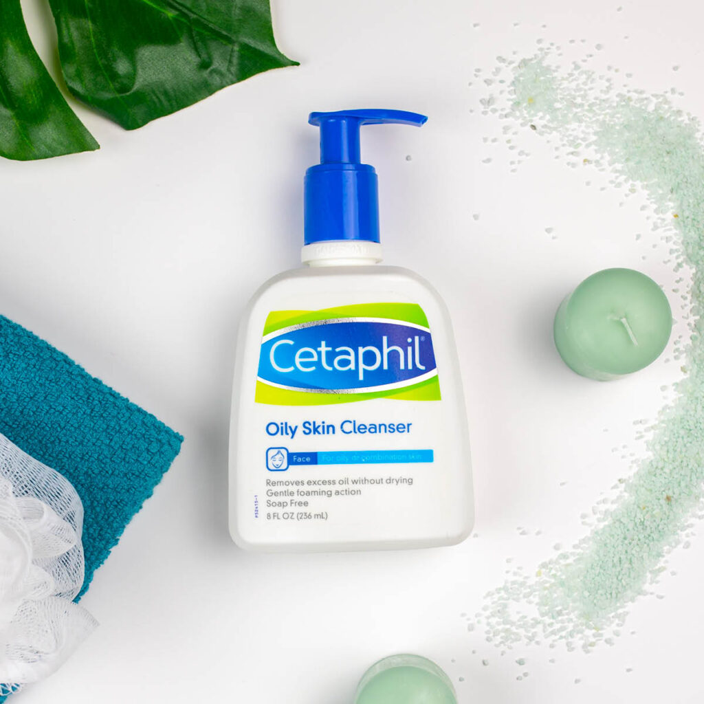 Cetaphil Oily Skin Cleanser 236mL for oily and acne-prone Cetaphil Oily Skin Cleanser 236mL for oily and acne-prone skin